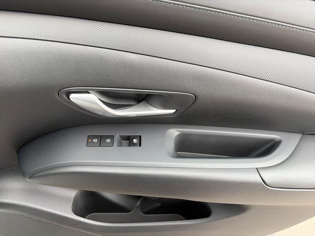 2025 Hyundai Santa Cruz SE