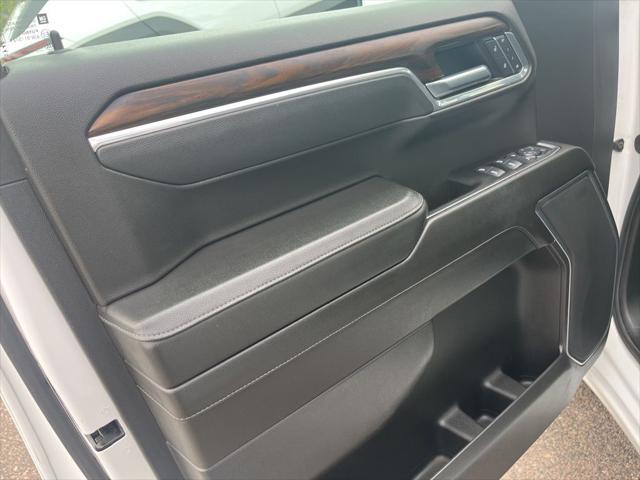 2025 GMC Sierra 1500 4WD Crew Cab Short Box SLT
