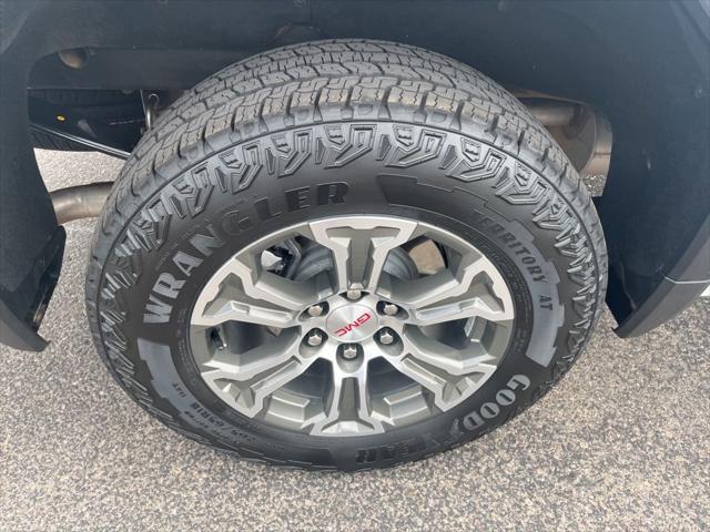 2025 GMC Sierra 1500 4WD Crew Cab Short Box SLT