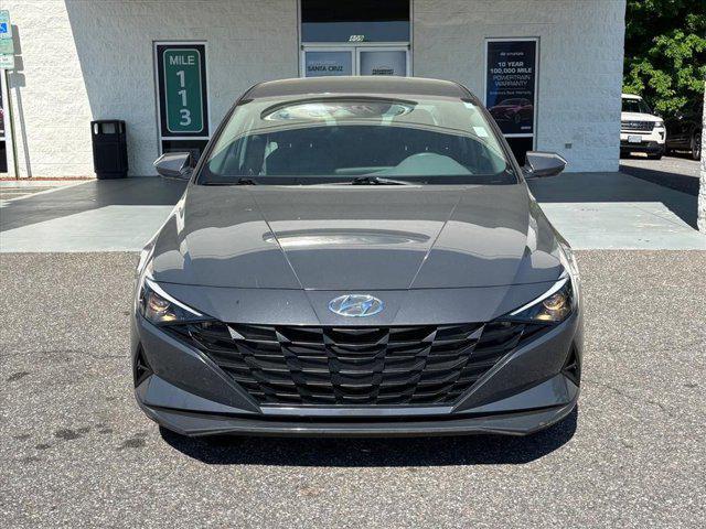 2023 Hyundai Elantra SE