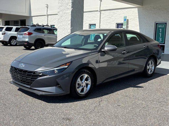 2023 Hyundai Elantra SE