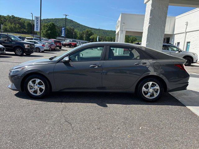2023 Hyundai Elantra SE
