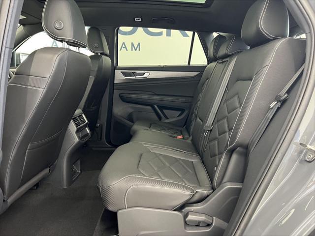 2026 Volkswagen Atlas Cross Sport SE with Technology