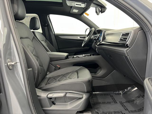 2026 Volkswagen Atlas Cross Sport SE with Technology