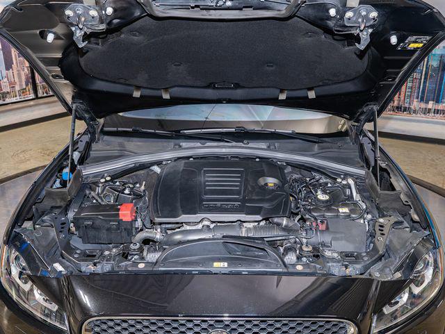 2019 Jaguar F-PACE 25t Premium