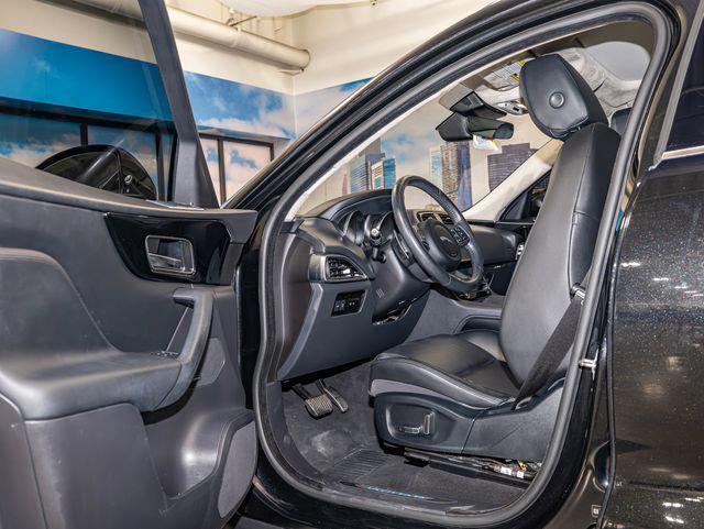2019 Jaguar F-PACE 25t Premium
