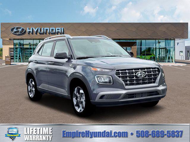 2026 Hyundai Venue SEL w/Two-Tone Roof