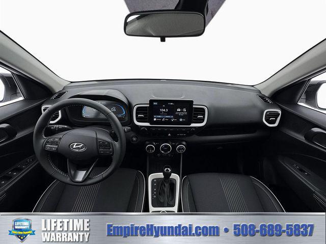 2026 Hyundai Venue SEL w/Two-Tone Roof