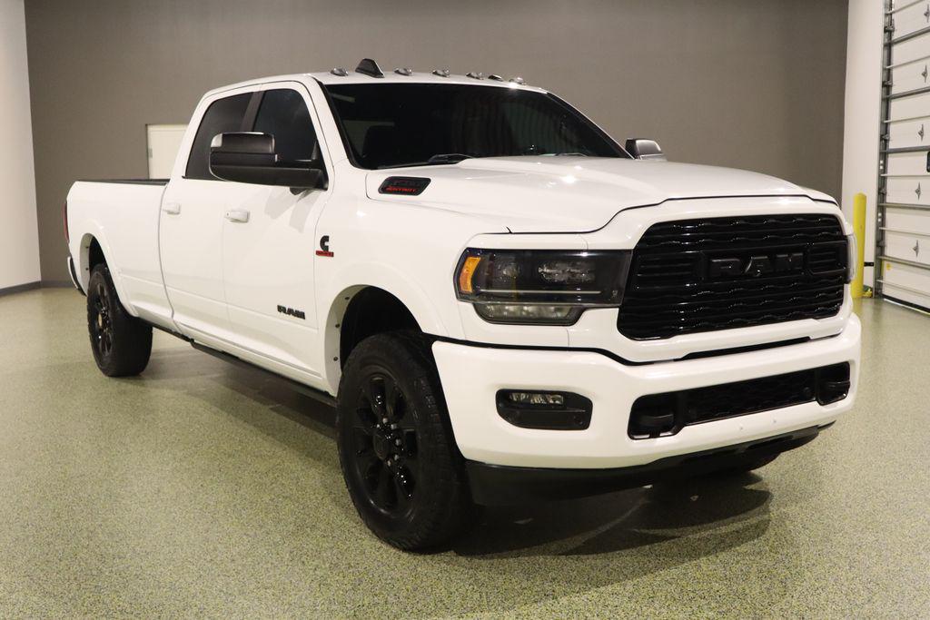 2022 RAM 3500 Limited 4X4 Crew Cab LWB's photo