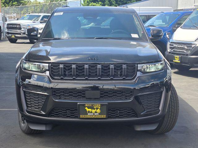 2026 Jeep Grand Cherokee GRAND CHEROKEE LAREDO ALTITUDE 4X4 2026 Jeep Grand Cherokee GRAND CHEROKEE LAREDO ALTITUDE 4X4