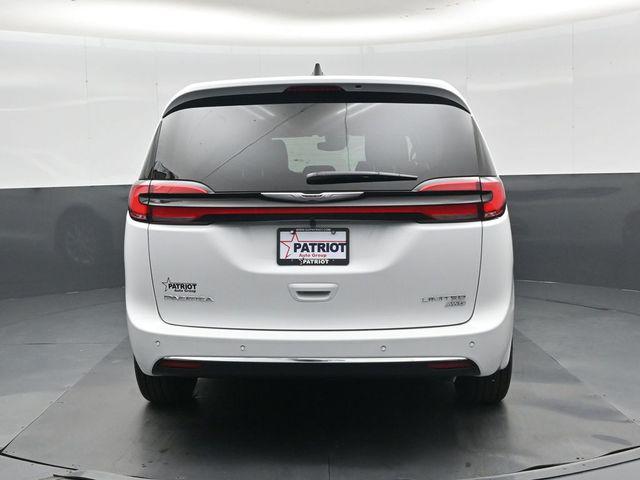 2026 Chrysler Pacifica Limited AWD
