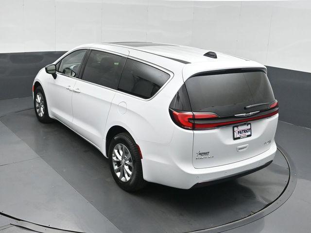 2026 Chrysler Pacifica Limited AWD