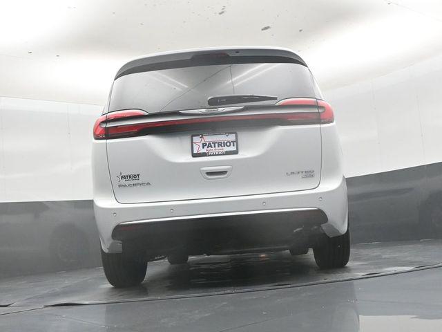2026 Chrysler Pacifica Limited AWD