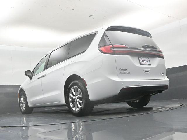 2026 Chrysler Pacifica Limited AWD