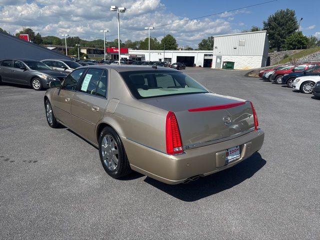 2006 Cadillac DTS Standard