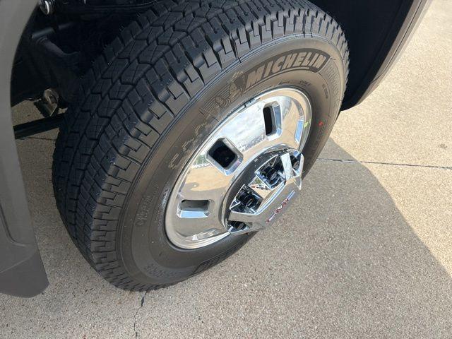 2026 GMC Sierra 3500HD Regular Cab, Long Bed, SLE Dual Rear Wheel, 4WD