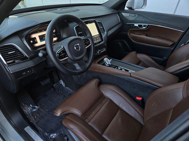 2024 Volvo XC90 Recharge T8 Ultimate Bright Theme 7-Seater