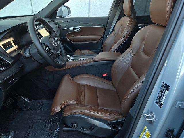 2024 Volvo XC90 Recharge T8 Ultimate Bright Theme 7-Seater