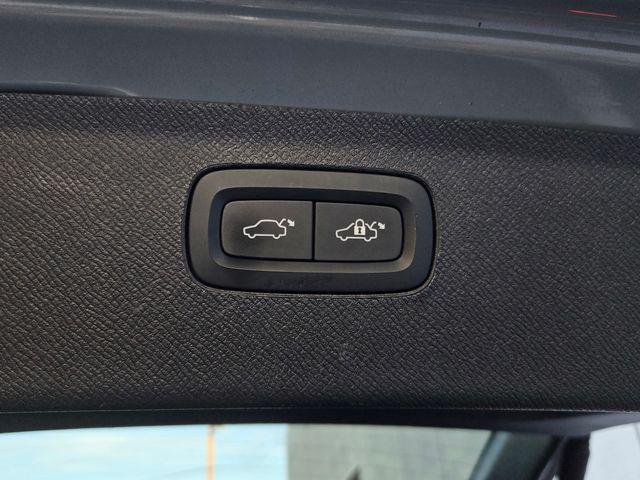 2024 Volvo XC90 Recharge T8 Ultimate Bright Theme 7-Seater