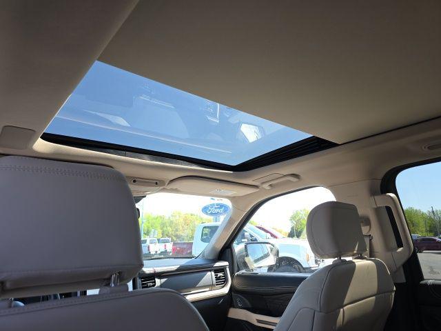 2023 Ford Expedition Platinum MAX