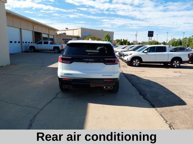 2026 GMC Acadia Elevation FWD