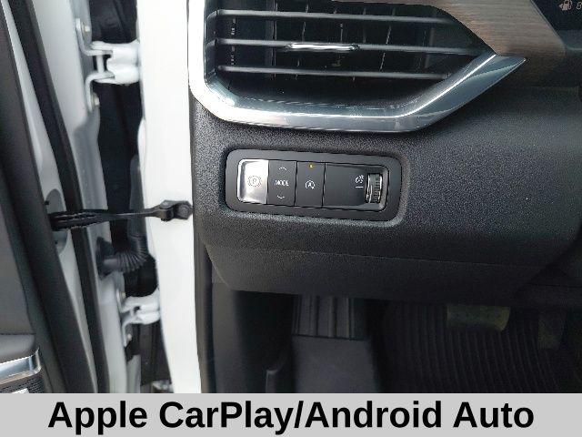 2026 GMC Acadia Denali FWD