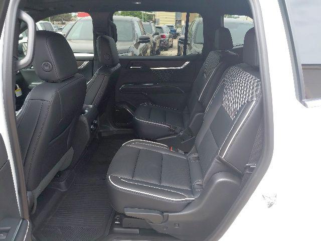 2026 GMC Acadia Denali FWD