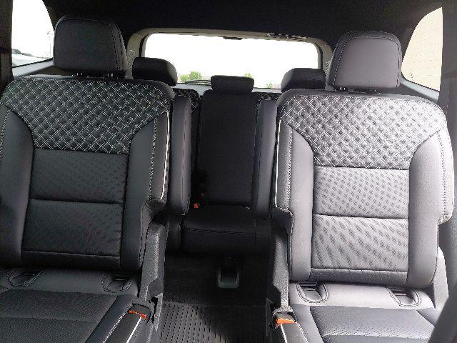 2026 GMC Acadia Denali FWD