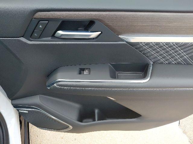 2026 GMC Acadia Denali FWD
