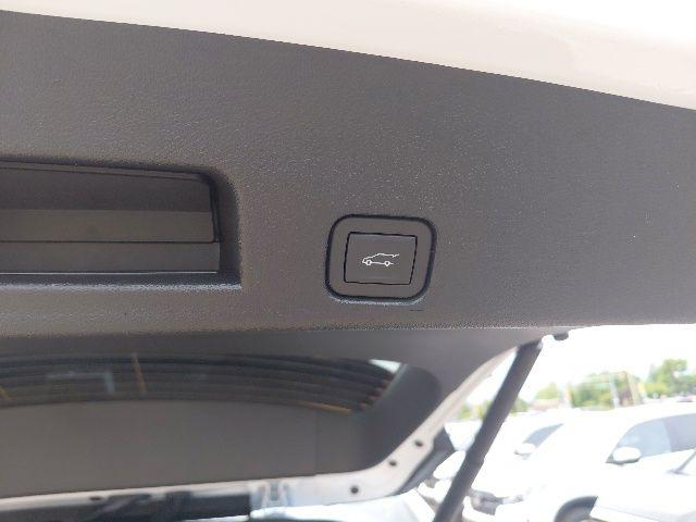 2026 GMC Acadia Denali FWD