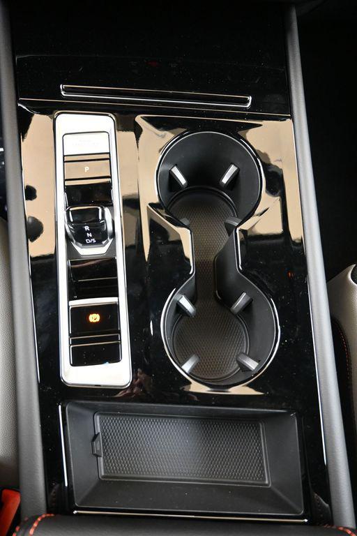 2026 Volkswagen Atlas Peak Edition
