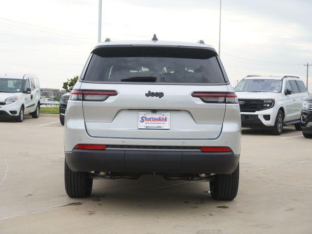 2026 Jeep Grand Cherokee L Altitude 4x2