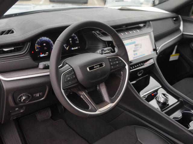 2026 Jeep Grand Cherokee L Altitude 4x2