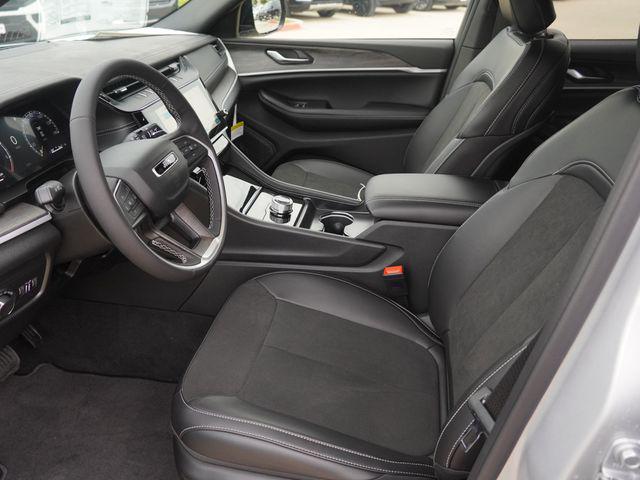 2026 Jeep Grand Cherokee L Altitude 4x2