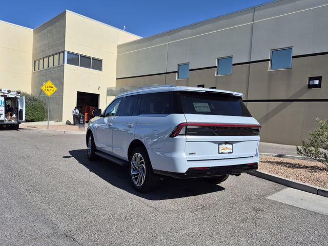2026 Lincoln Navigator Premiere