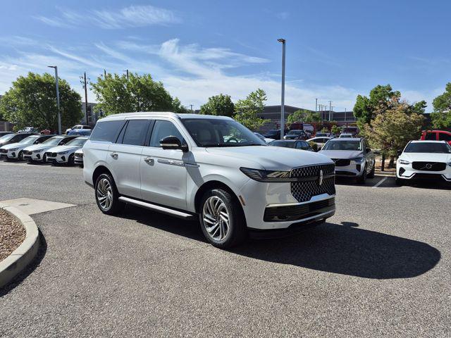 2026 Lincoln Navigator Premiere