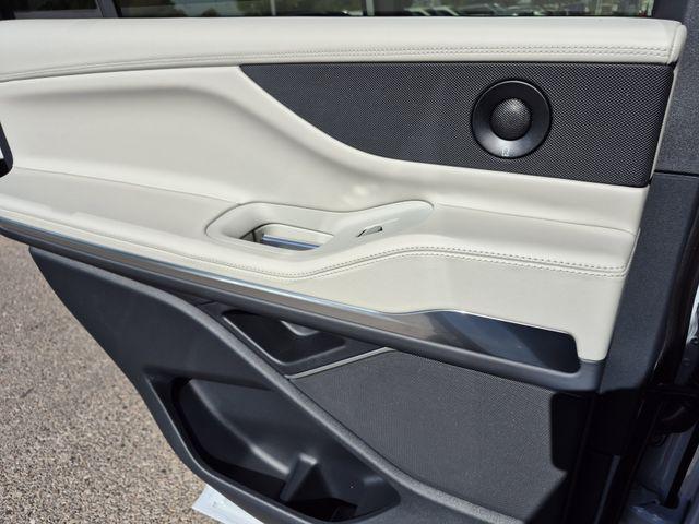 2026 Lincoln Navigator Premiere