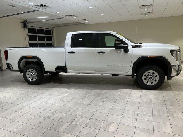 2026 GMC Sierra 3500HD Crew Cab, Long Bed, Pro Dual Rear Wheel, 4WD