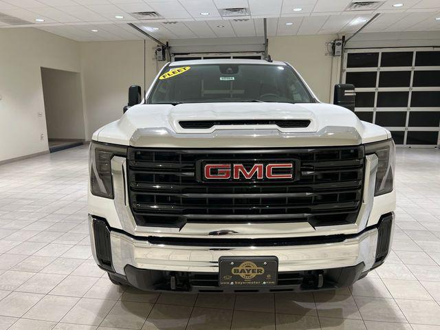 2026 GMC Sierra 3500HD Crew Cab, Long Bed, Pro Dual Rear Wheel, 4WD