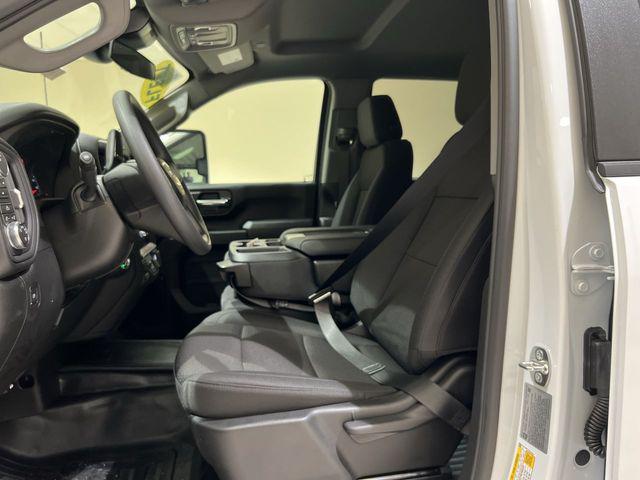 2026 GMC Sierra 3500HD Crew Cab, Long Bed, Pro Dual Rear Wheel, 4WD