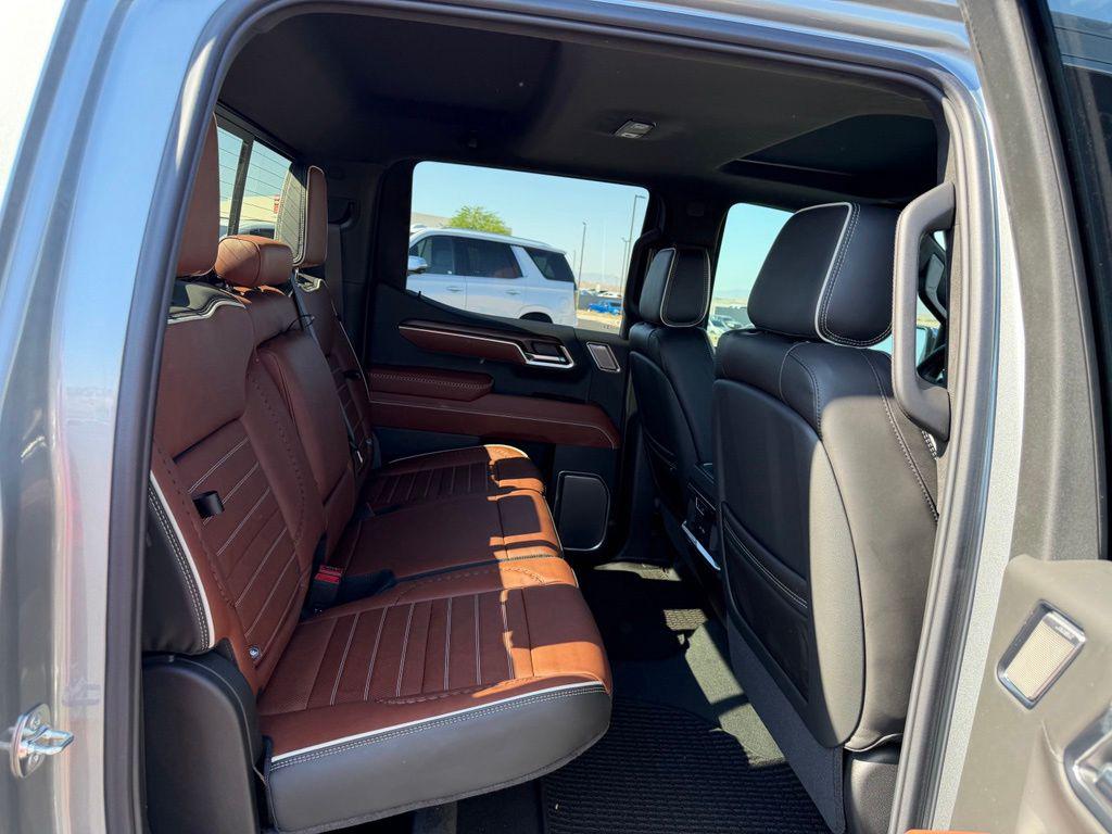 2026 GMC Sierra 1500 Denali Ultimate - Photo 17