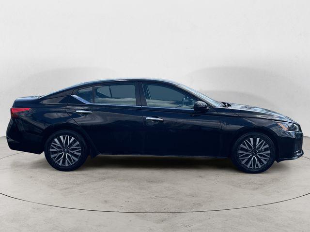 2023 Nissan Altima SV FWD