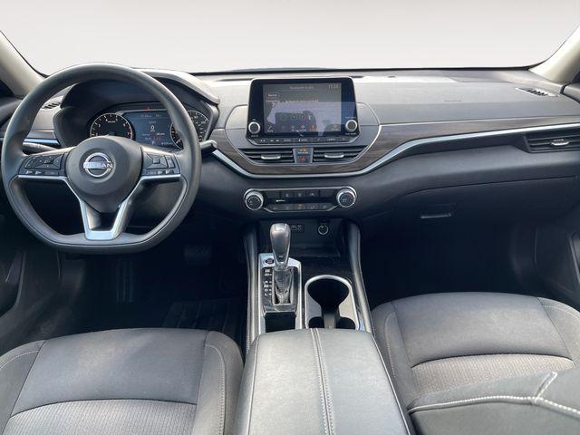 2023 Nissan Altima SV FWD