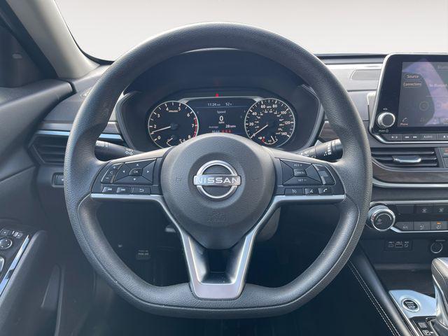 2023 Nissan Altima SV FWD