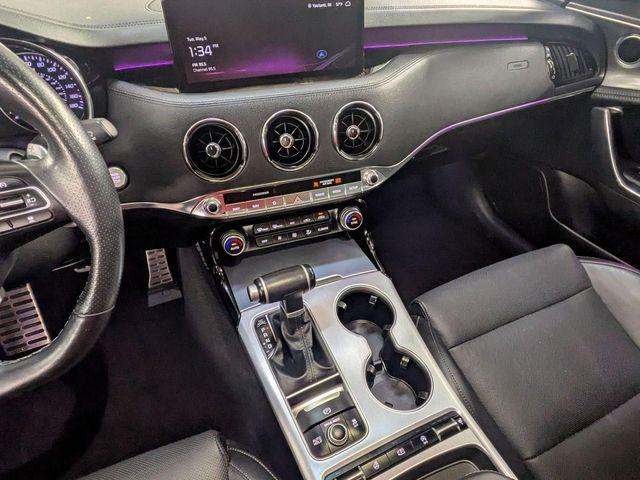 2022 Kia Stinger GT1