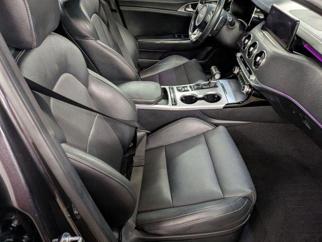 2022 Kia Stinger GT1