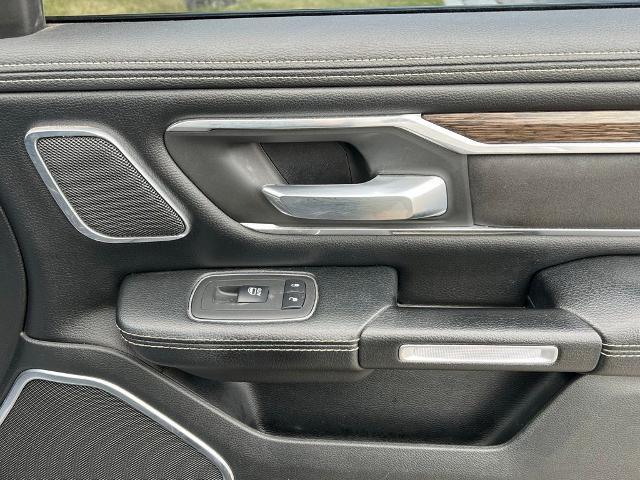 2019 Ram 1500 Laramie Crew Cab 4x4 5'7" Box
