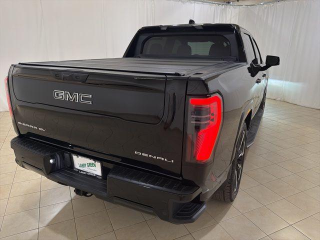 2025 GMC Sierra Max Range Denali