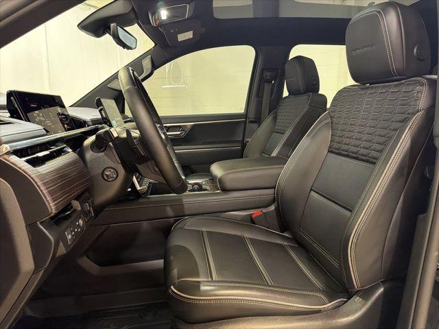 2025 GMC Sierra Max Range Denali