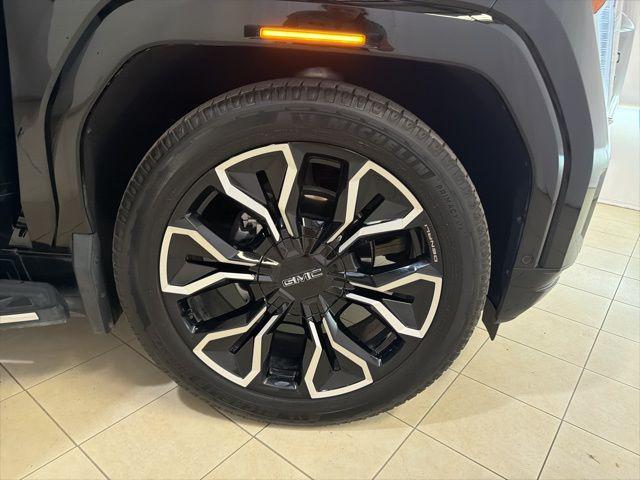 2025 GMC Sierra Max Range Denali